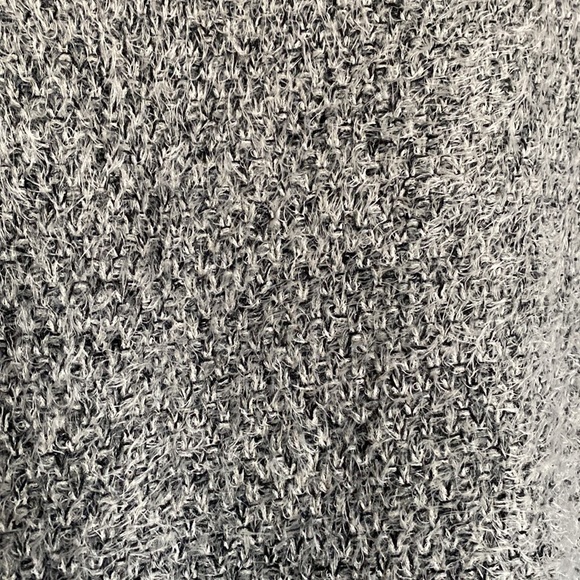 Katsumi Grey Sweater, Size M - Picture 6 of 6